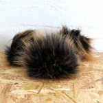 POMPOM M Pre-order 10pcs Mustaruskea