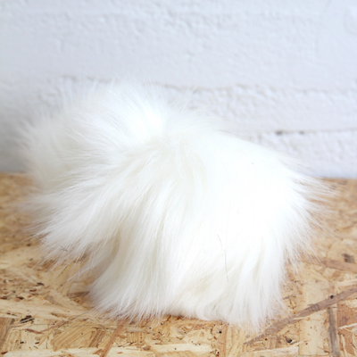 TUPSU L - Mega Luonnonvalkoinen