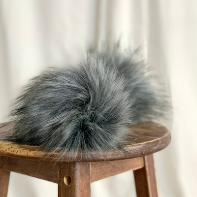 TUPSU L - Mega Tummanharmaa