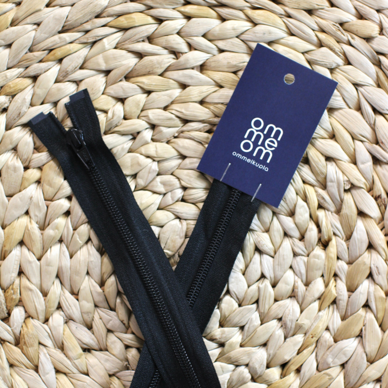 YKK 75cm avovetoketju aikuisille ja lapsille Musta