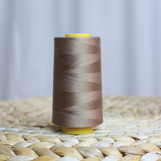 Saumurilanka 5000m Gütermann Perma core 120 Hazel 45960