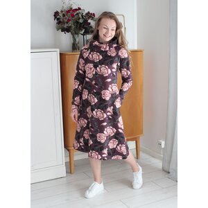 Belle, mauve wine -joustocollege