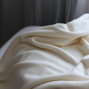 CLASSIC Luonnonvalkoinen -merinovilla 40cm PALA